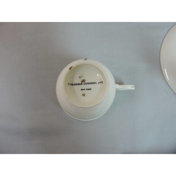 Vintage Frederik Lunning demitasse cup and saucer, Lily of the Valley pattern - Picture 4 of 5